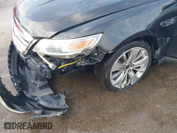 2010 Ford Taurus Limited with VIN 1FAHP2FW9AG115121, listed as a IAAI auction lot 41903630 with 200,875 mi miles. Bid and sale history available at carsss.com. Image 17.