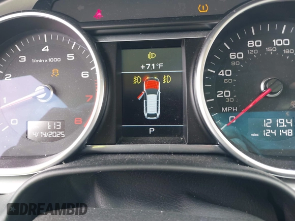 2015 Audi Q7 Premium Plus with VIN WA1LGAFE6FD013994, listed as a IAAI auction lot 42029953 with 124,148 mi miles and . Bid and sale history available at DreamBid. Image 7.