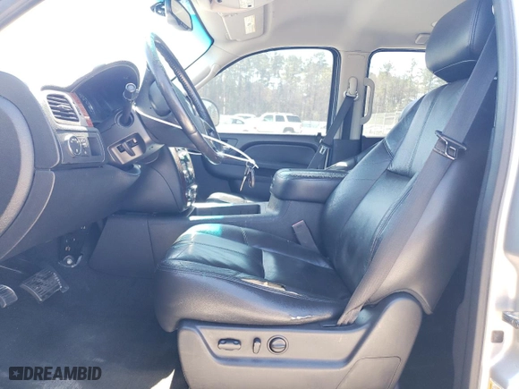 2012 Chevrolet Suburban LT with VIN 1GNSCJE06CR262790, listed as a Copart auction lot 50203675 with 243,944 mi miles and Clean Title. Bid and sale history available at carsss.com. Image 7.