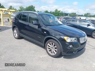 2014 BMW X3 xDrive28i z VIN 5UXWX9C58E0D11265, wystawiony jako IAAI lot #42709689 z przebiegiem 144 406 mil mil oraz . Historia ofert i sprzedaży dostępna na DreamBid. Obrazek 1.