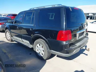 2003 Lincoln Navigator Luxury with VIN 5LMFU28R73LJ05241, listed as a IAAI auction lot 41389382 with 189,318 mi miles. Bid and sale history available at carsss.com. Image 3.