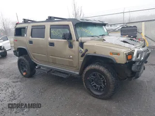 2005 Hummer H2 SUV with VIN 5GRGN23U35H130615, listed as a IAAI auction lot 41085325 with 138,393 mi miles. Bid and sale history available at carsss.com. Image 1.