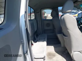 2005 Toyota Tacoma PreRunner z VIN 5TETU62N55Z011175, wystawiony jako IAAI lot #42283171 z przebiegiem 157 562 mil mil oraz . Historia ofert i sprzedaży dostępna na DreamBid. Obrazek 8.