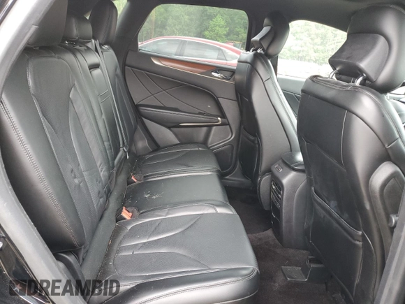 2018 Lincoln MKC Reserve z VIN 5LMTJ3DH7JUL33049, wystawiony jako Copart lot #57151205 z przebiegiem 39 594 mil mil oraz Szkody całkowita. Historia ofert i sprzedaży dostępna na DreamBid. Obrazek 11.