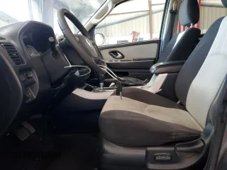 2006 Mercury Mariner Luxury with VIN 4M2YU57196KJ17893, listed as a Copart auction lot 66848295 with 128,080 mi miles and Clean title. Bid and sale history available at DreamBid. Image 7.
