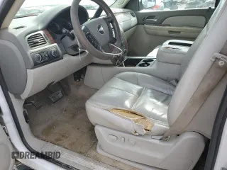 2007 Chevrolet Suburban LTZ with VIN 1GNFK16Y57R256445, listed as a Copart auction lot 50966135 with 0 mi miles and Salvage Title. Bid and sale history available at carsss.com. Image 7.
