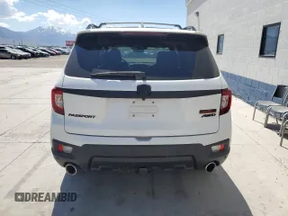 2022 Honda Passport TrailSport with VIN 5FNYF8H65NB004885, listed as a Copart auction lot 54376465 with 79,516 mi miles and Salvage title. Bid and sale history available at DreamBid. Image 6.