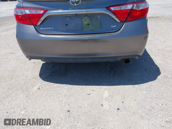 2015 Toyota Camry XLE with VIN 4T1BF1FK7FU020846, listed as a IAAI auction lot 42017645 with 187,129 mi miles. Bid and sale history available at carsss.com. Image 17.