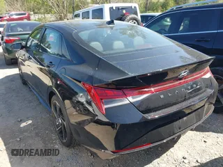 2023 Hyundai Elantra N Line z VIN KMHLR4AF9PU517535, wystawiony jako IAAI lot #41983629 z przebiegiem 20 988 mil mil oraz . Historia ofert i sprzedaży dostępna na DreamBid. Obrazek 3.