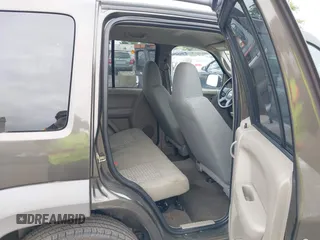 2006 Jeep Liberty Sport z VIN 1J4GL48K86W287185, wystawiony jako IAAI lot #42354916 z przebiegiem 164 290 mil mil oraz . Historia ofert i sprzedaży dostępna na DreamBid. Obrazek 8.