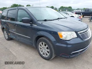 2014 Chrysler Town & Country Touring with VIN 2C4RC1BG4ER303522, listed as a IAAI auction lot 42515393 with 141,645 mi miles and . Bid and sale history available at DreamBid. Image 1.