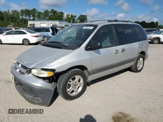 2000 Dodge Caravan SE with VIN 2B4GP45G0YR525310, listed as a Copart auction lot 69596394 with 299,957 mi miles and Salvage Title. Bid and sale history available at carsss.com. Image 1.