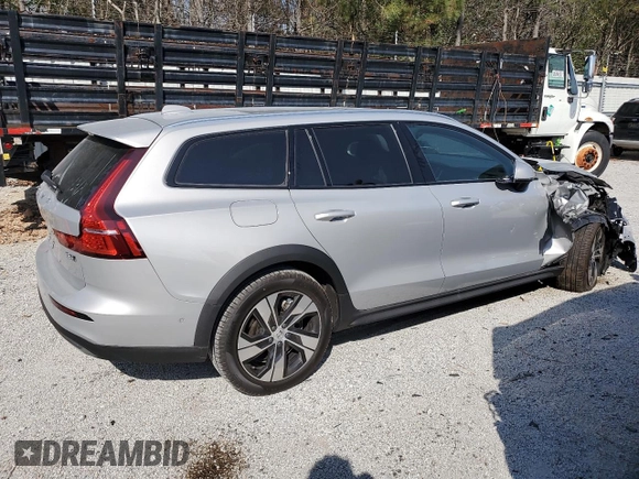 2025 Volvo V60 Cross Country Plus with VIN YV4L12WK6S2147393, listed as a Copart auction lot 48809165 with 0 mi miles and Salvage Title. Bid and sale history available at carsss.com. Image 3.