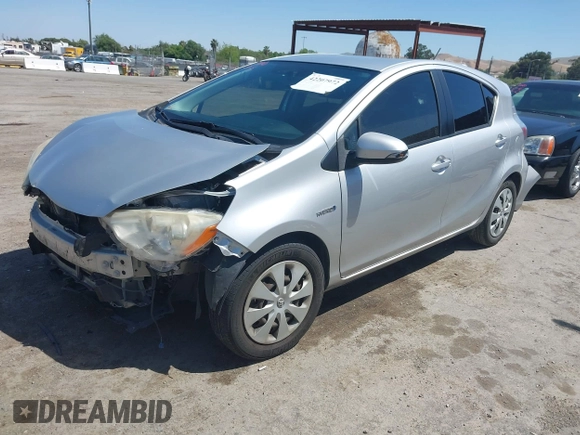 2013 Toyota Prius One z VIN JTDKDTB30D1041802, wystawiony jako IAAI lot #42207972 z przebiegiem 233 300 mil mil oraz . Historia ofert i sprzedaży dostępna na DreamBid. Obrazek 2.