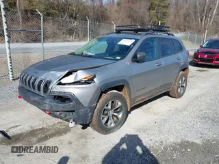 2016 Jeep Cherokee Trailhawk z VIN 1C4PJMBB6GW335837, wystawiony jako IAAI lot #41547478 z przebiegiem 236 483 mil mil oraz . Historia ofert i sprzedaży dostępna na DreamBid. Obrazek 19.