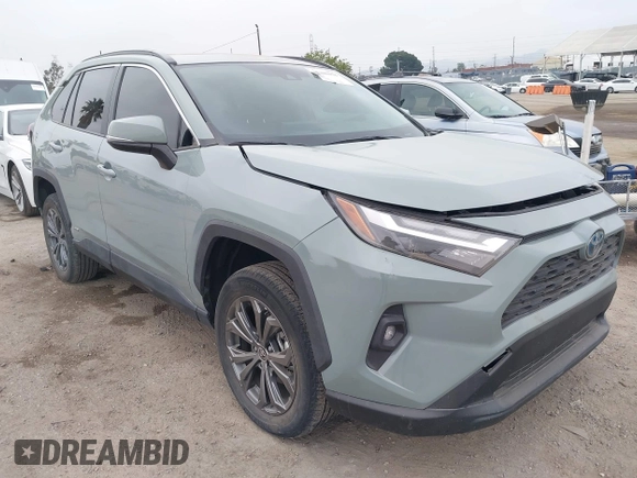 2022 Toyota RAV4 Hybrid XLE Premium with VIN 4T3B6RFV8NU102695, listed as a IAAI auction lot 42385078 with 35,614 mi miles and . Bid and sale history available at DreamBid. Image 1.