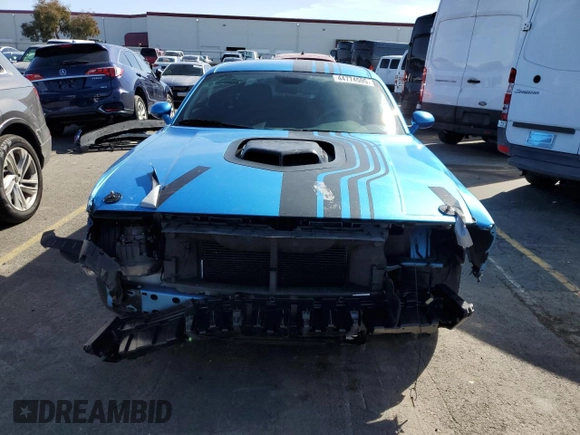 2019 Dodge Challenger R/T Scat Pack Widebody z VIN 2C3CDZFJ8KH521928, wystawiony jako Copart lot #44774595 z przebiegiem 61 755 mil mil oraz Szkoda całkowita • Salvage title. Historia ofert i sprzedaży dostępna na DreamBid. Obrazek 5.