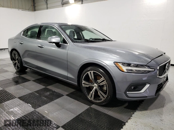 2021 Volvo S60 Inscription with VIN 7JRA22TL8MG081960, listed as a Copart auction lot 45237985 with 54,663 mi miles and Clean Title. Bid and sale history available at carsss.com. Image 4.