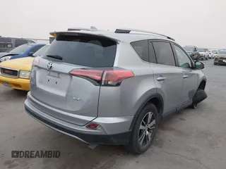 2018 Toyota RAV4 XLE with VIN 2T3WFREV7JW481136, listed as a IAAI auction lot 41545502 with 45,610 mi miles. Bid and sale history available at carsss.com. Image 4.