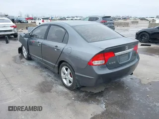 2009 Honda Civic LX-S z VIN 19XFA16609E021833, wystawiony jako IAAI lot #41613501 z przebiegiem 175 714 mil mil oraz . Historia ofert i sprzedaży dostępna na DreamBid. Obrazek 3.