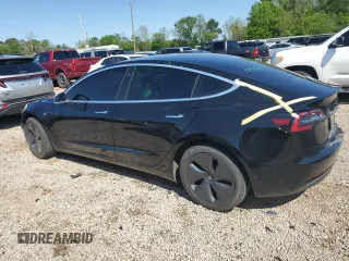 2019 Tesla Model 3 Mid Range z VIN 5YJ3E1EA7KF484369, wystawiony jako Copart lot #51605785 z przebiegiem 101 452 mil mil oraz Nie do naprawy • Non repairable. Historia ofert i sprzedaży dostępna na DreamBid. Obrazek 2.