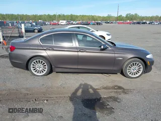 2013 BMW 5 Series 535i xDrive with VIN WBAFU7C53DDU77547, listed as a IAAI auction lot 42086487 with 183,738 mi miles and . Bid and sale history available at carsss.com. Image 14.