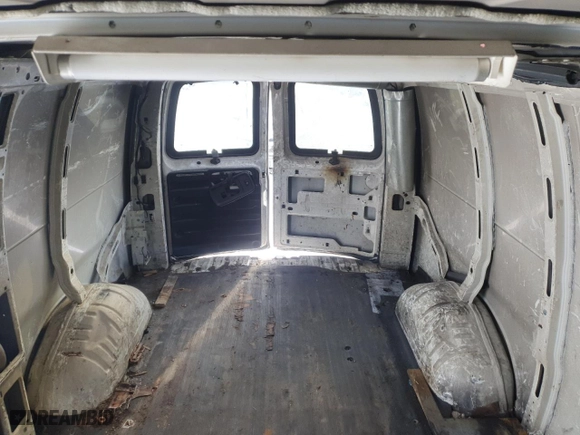 2008 GMC Savana Cargo Van with VIN 1GTGG25C781183640, listed as a Copart auction lot 89340295 with 248,598 mi miles and Clean Title. Bid and sale history available at carsss.com. Image 10.