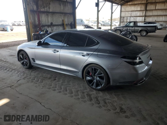 2022 Genesis G70 3.3T z VIN KMTG54TE8NU090398, wystawiony jako Copart lot #55102905 z przebiegiem 30 960 mil mil oraz Szkody całkowita. Historia ofert i sprzedaży dostępna na DreamBid. Obrazek 2.