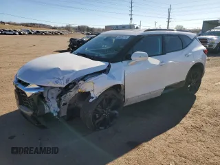 2021 Chevrolet Blazer RS z VIN 3GNKBKRS1MS527201, wystawiony jako Copart lot #83825174 z przebiegiem 40 077 mil mil oraz Szkoda całkowita • Salvage title. Historia ofert i sprzedaży dostępna na DreamBid. Obrazek 1.