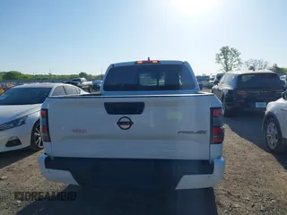 2022 Nissan Frontier SV z VIN 1N6ED1EK4NN656770, wystawiony jako IAAI lot #42016373 z przebiegiem 47 656 mil mil oraz . Historia ofert i sprzedaży dostępna na DreamBid. Obrazek 17.