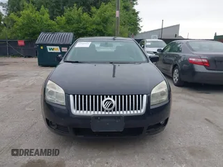 2008 Mercury Milan Premier с VIN 3MEHM08148R662808, выставлен на аукционе IAAI как лот 42348431 с пробегом 221 808 миль миль и . История ставок и продаж доступна на DreamBid. Изображение 6.