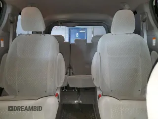 2018 Toyota Sienna LE с VIN 5TDJZ3DC0JS208295, выставлен на аукционе Copart как лот 41760005 с пробегом 91 334 миль миль и Списание • Salvage title. История ставок и продаж доступна на DreamBid. Изображение 10.