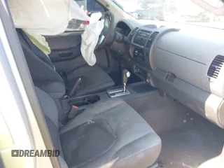2010 Nissan Xterra SE z VIN 5N1AN0NW2AC507089, wystawiony jako IAAI lot #42200605 z przebiegiem 202 357 mil mil oraz . Historia ofert i sprzedaży dostępna na DreamBid. Obrazek 5.