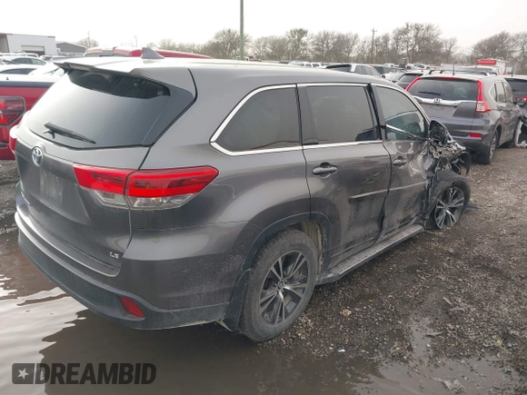 2018 Toyota Highlander LE with VIN 5TDZZRFH0JS249069, listed as a IAAI auction lot 41710956 with 83,598 mi miles and . Bid and sale history available at DreamBid. Image 4.