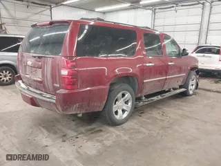 2009 Chevrolet Suburban LTZ with VIN 1GNFK36399J105044, listed as a IAAI auction lot 41628710 with 207,905 mi miles. Bid and sale history available at carsss.com. Image 4.