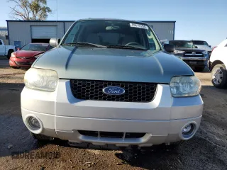 2006 Ford Escape with VIN 1FMYU95H46KC08935, listed as a Copart auction lot 69619154 with 120,119 mi miles and Salvage title. Bid and sale history available at DreamBid. Image 5.