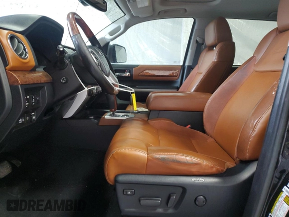 2018 Toyota Tundra SR5 with VIN 5TFAW5F16JX748325, listed as a Copart auction lot 58472055 with 140,830 mi miles and Salvage title. Bid and sale history available at DreamBid. Image 7.