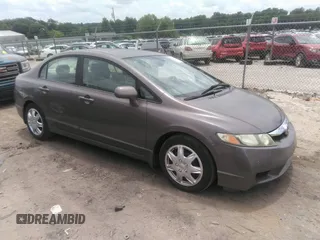 2009 Honda Civic LX z VIN 19XFA16559E022743, wystawiony jako IAAI lot #42475047 z przebiegiem 239 895 mil mil oraz . Historia ofert i sprzedaży dostępna na DreamBid. Obrazek 1.