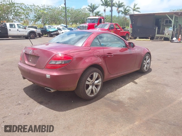 2009 Mercedes-Benz SLK 350 with VIN WDBWK58F19F190541, listed as a IAAI auction lot 42464400 with 109,484 mi miles and . Bid and sale history available at DreamBid. Image 4.