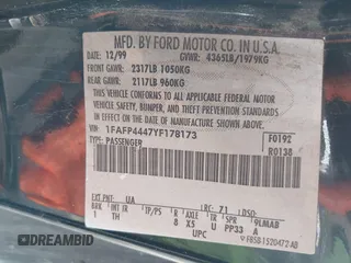 2000 Ford Mustang with VIN 1FAFP4447YF178173, listed as a IAAI auction lot 41506204 with 157,370 mi miles. Bid and sale history available at carsss.com. Image 9.