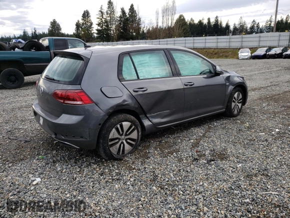 2019 Volkswagen Golf SEL Premium z VIN WVWPR7AU3KW909414, wystawiony jako Copart lot #40649474 z przebiegiem 30 241 mil mil oraz . Historia ofert i sprzedaży dostępna na DreamBid. Obrazek 3.