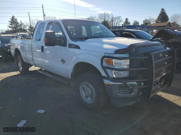 2014 Ford Super Duty F-250 SRW XLT with VIN 1FT7X2BT1EEB66082, listed as a Copart auction lot 84257854 with 280,582 mi miles and Clean Title. Bid and sale history available at carsss.com. Image 4.