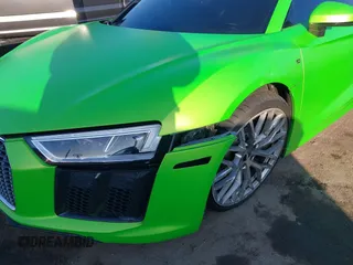 2017 Audi R8 z VIN WUAVACFX5H7903923, wystawiony jako IAAI lot #41348191 z przebiegiem 53 883 mil mil oraz . Historia ofert i sprzedaży dostępna na DreamBid. Obrazek 6.