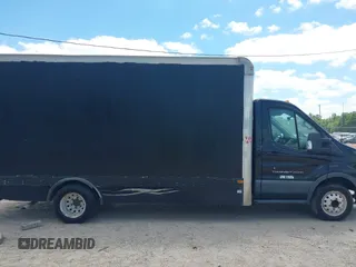 2016 Ford Transit с VIN 1FDBF9ZM1GKB54535, выставлен на аукционе IAAI как лот 41956101 с пробегом 158 298 миль миль и . История ставок и продаж доступна на DreamBid. Изображение 13.