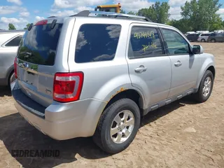 2012 Ford Escape Limited z VIN 1FMCU9EGXCKC68795, wystawiony jako IAAI lot #42741048 z przebiegiem 146 861 mil mil oraz . Historia ofert i sprzedaży dostępna na DreamBid. Obrazek 4.