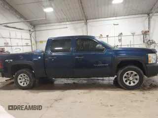 2010 Chevrolet Silverado 1500 with VIN 3GCRKPEA2AG201374, listed as a IAAI auction lot 41150792 with Not Provided miles and . Bid and sale history available at DreamBid. Image 13.