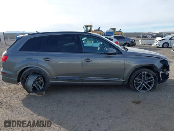 2017 Audi Q7 Prestige with VIN WA1VAAF79HD057566, listed as a IAAI auction lot 41172824 with 108,566 mi miles. Bid and sale history available at carsss.com. Image 13.