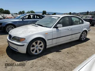 2003 BMW 3 Series 325i with VIN WBAET37403NJ37225, listed as a Copart auction lot 62713445 with 131,951 mi miles and Clean title. Bid and sale history available at DreamBid. Image 1.