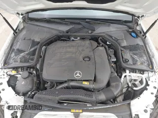2019 Mercedes-Benz C 300 z VIN 55SWF8DBXKU305138, wystawiony jako IAAI lot #42111286 z przebiegiem 42 309 mil mil oraz . Historia ofert i sprzedaży dostępna na DreamBid. Obrazek 10.