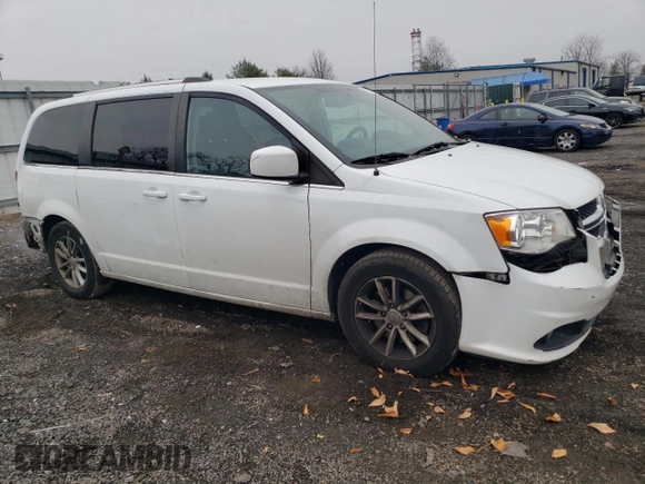 2018 Dodge Grand Caravan SXT z VIN 2C4RDGCG9JR133702, wystawiony jako Copart lot #85824554 z przebiegiem 140 881 mil mil oraz Szkoda całkowita • Salvage title. Historia ofert i sprzedaży dostępna na DreamBid. Obrazek 4.